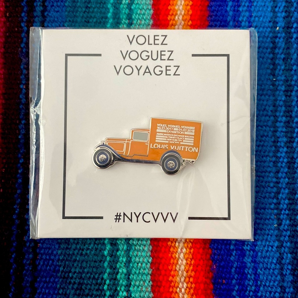 Louis Vuitton Limited Edition Collectors Volez Voguez Voyagez #NYCVVV Exhibition - Picture 1 of 3